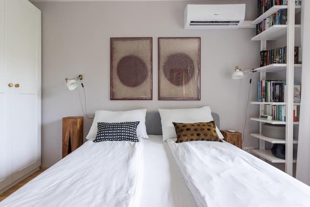 Dream Apartment - Central And Quiet With Ac And Free Parking Garage Wien Exterior foto
